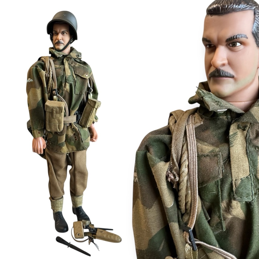 21st Century Toys WWII British Airborne Paratrooper 1:6 Figure